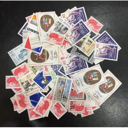 Lot de faciale 500 timbres à 2.20 Francs pour Affranchissement